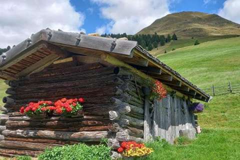 Hütte in den Bergen